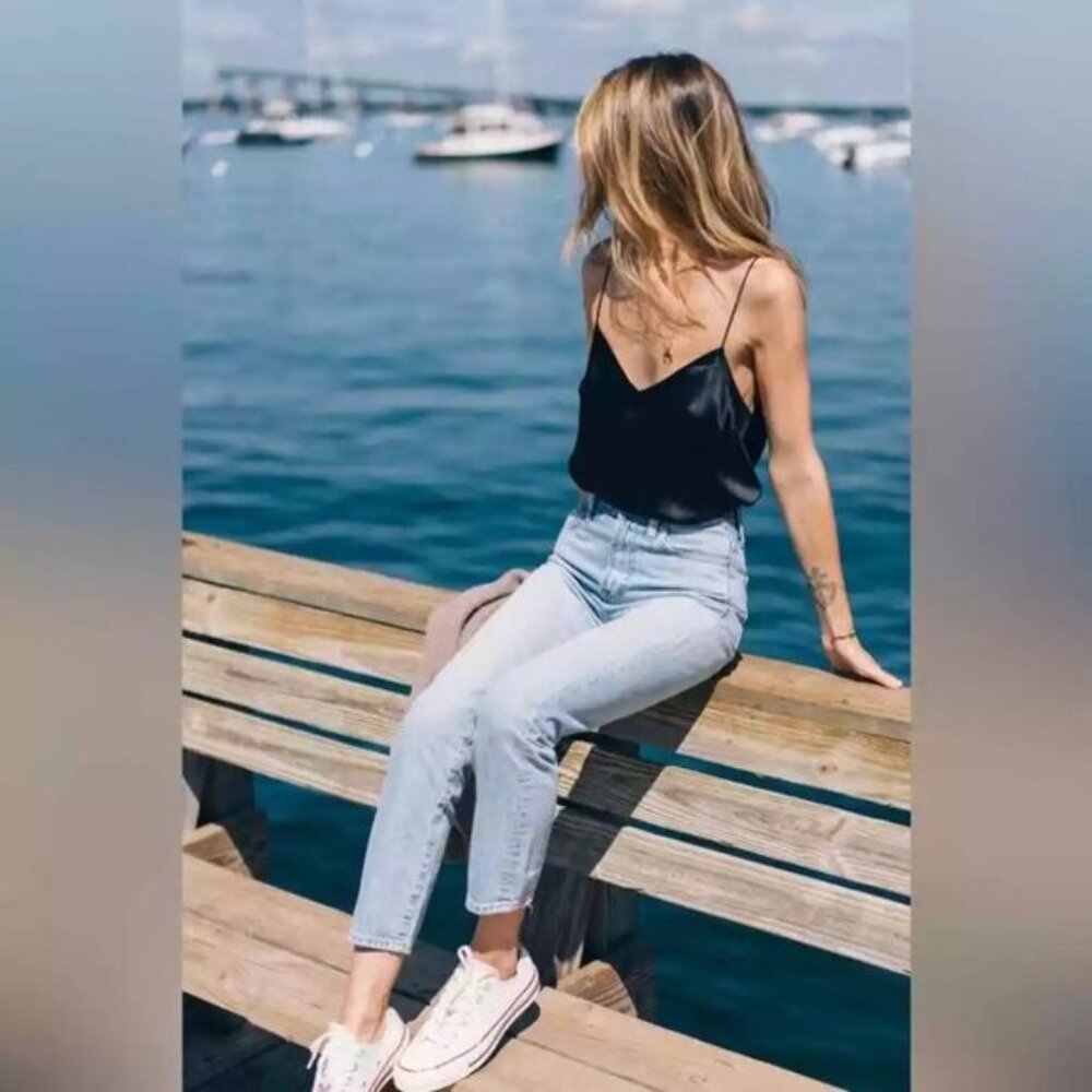 Madewell The Perfect Summer Jean Light Wash size 27 Playboy Bunny Embroidery